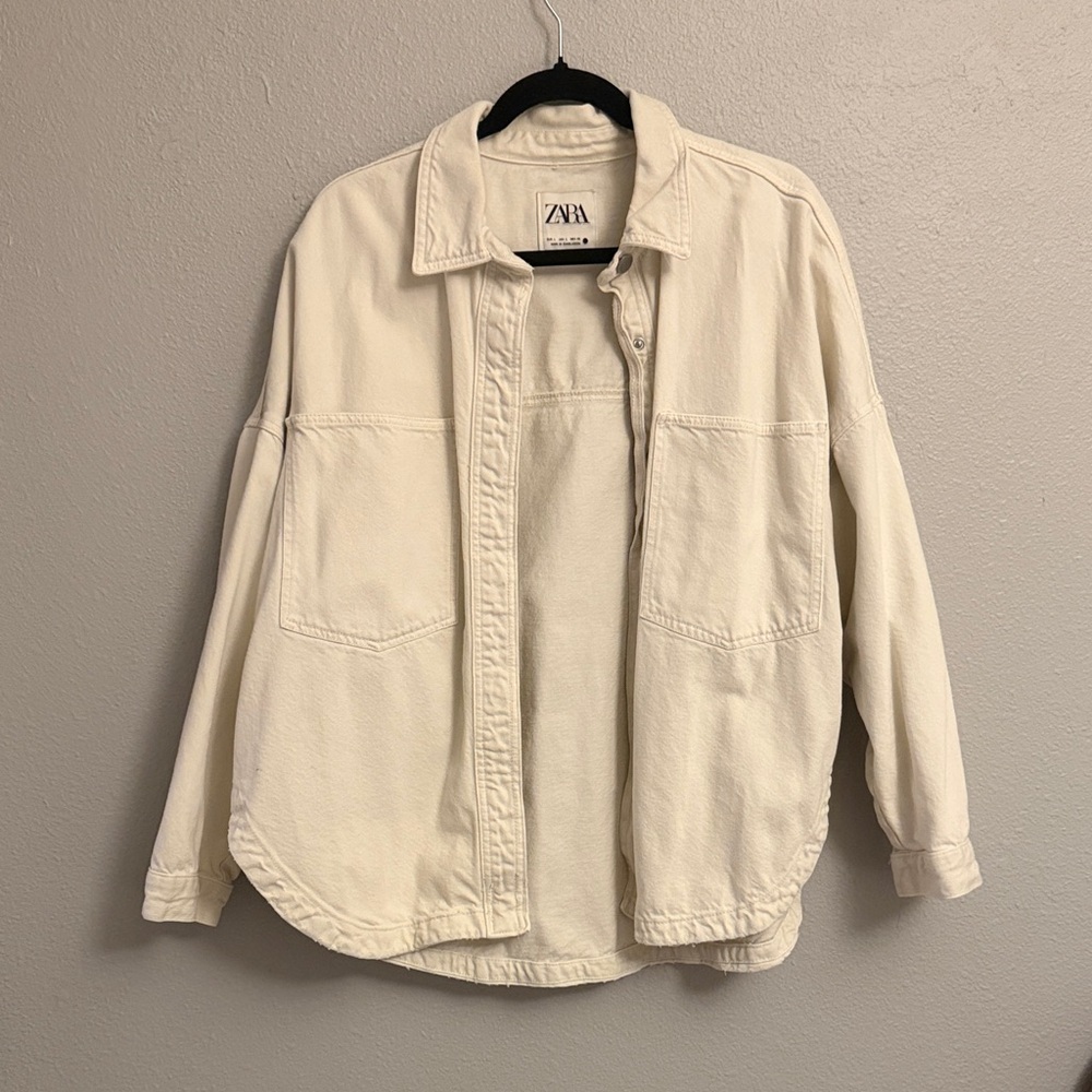 Zara Off-White Casual Shirt Jacket